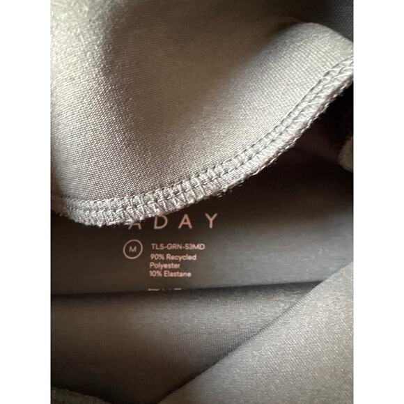 Aday Like A Boss Pullover Moss Size Medium- Worn once - Picture 3 of 5